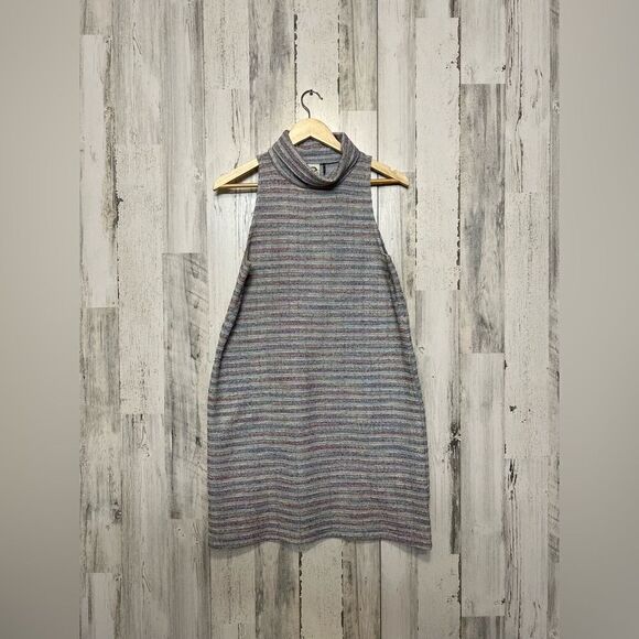 Turtleneck dress - Picture 6 of 8